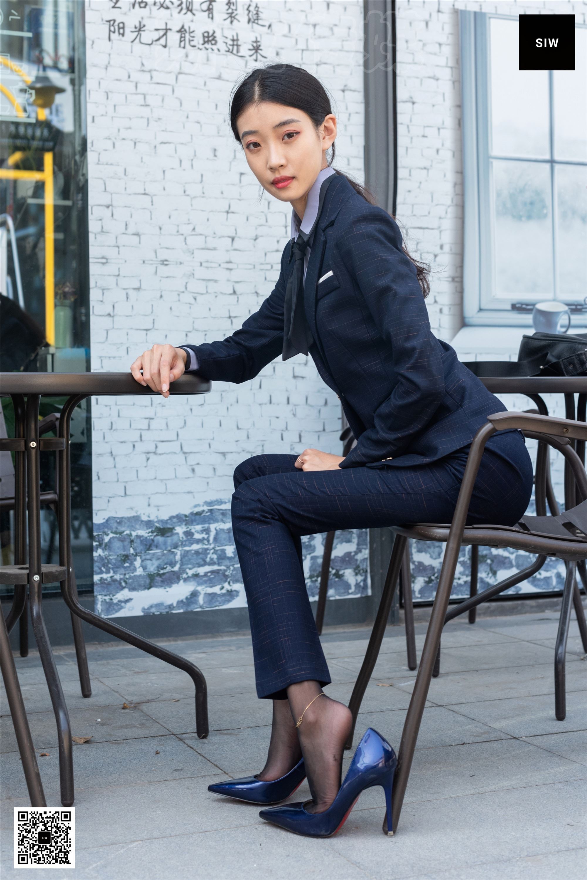 SIW斯文传媒 061 秋冬厚毛呢方格制服优雅修身西装套（蓉儿）